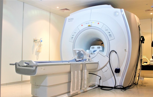 CHỤP CỘNG HƯỞNG TỪ (MRI): ƯU NHƯỢC ĐIỂM, LƯU Ý KHI NÀO CẦN CHỤP