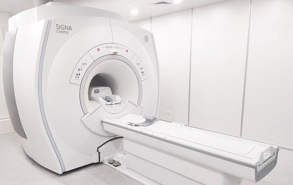 SO SÁNH GIỮA CHỤP MRI VÀ CHỤP CT SCAN