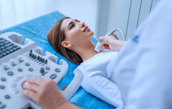 Siêu âm tuyến giáp trong khám sức khỏe tổng quát định kỳ sieu-am-tuyen-giap-trong-kham-suc-khoe-tong-quat-dinh-ky